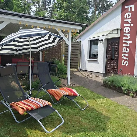 Borgwall - 50 Meter Vom Holiday home Krakow am See